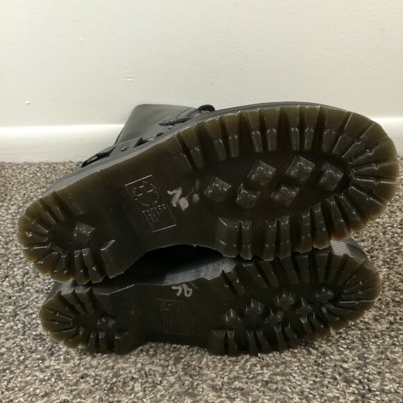 NWT Dr. Martens Women's 1914 Quad Harness Strap,  Black Paris Leather Sz 7 - Picture 8 of 8